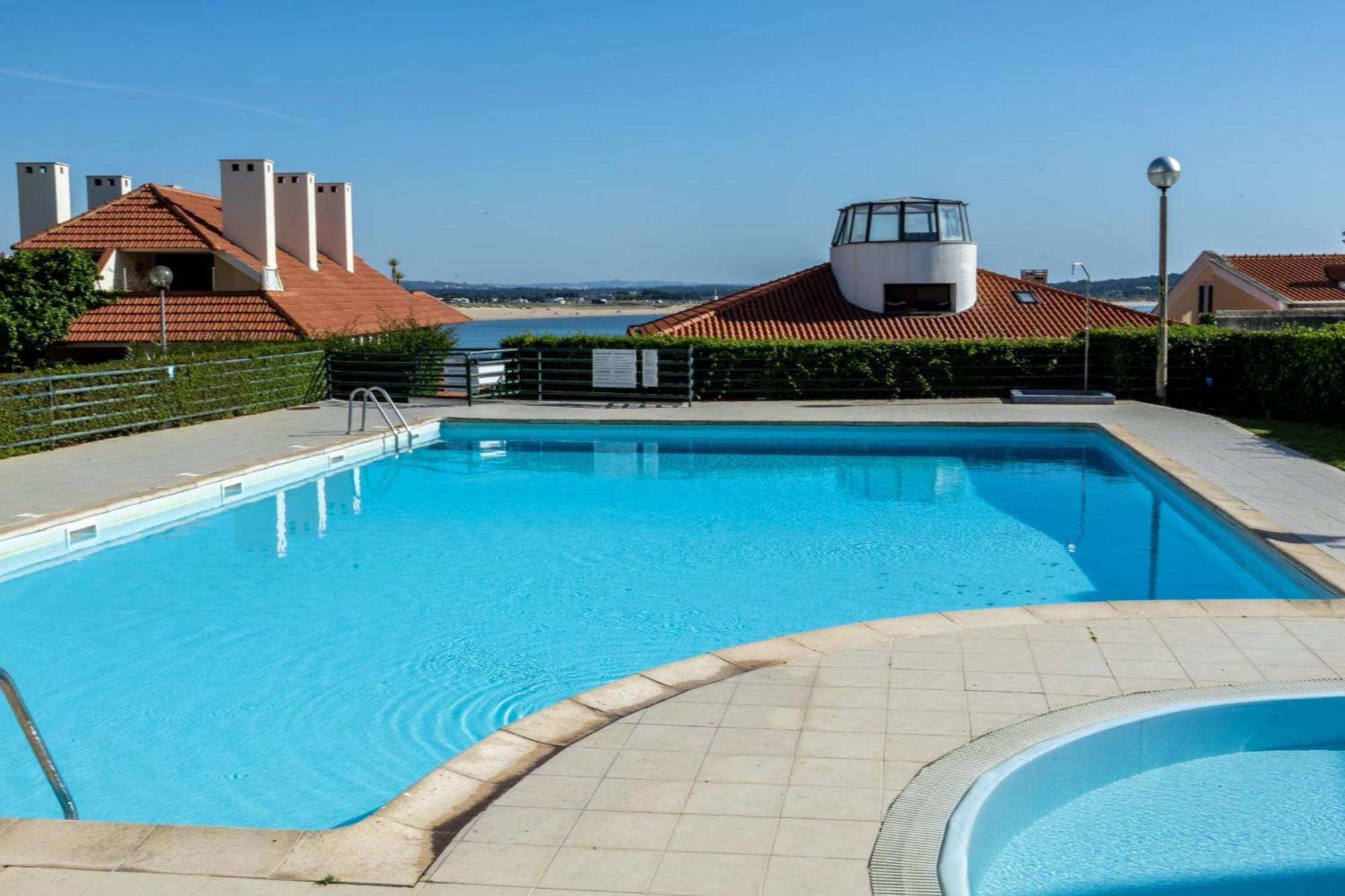 Concha Mar Com Vista Sobre A Baia Apartment Sao Martinho do Porto Ngoại thất bức ảnh