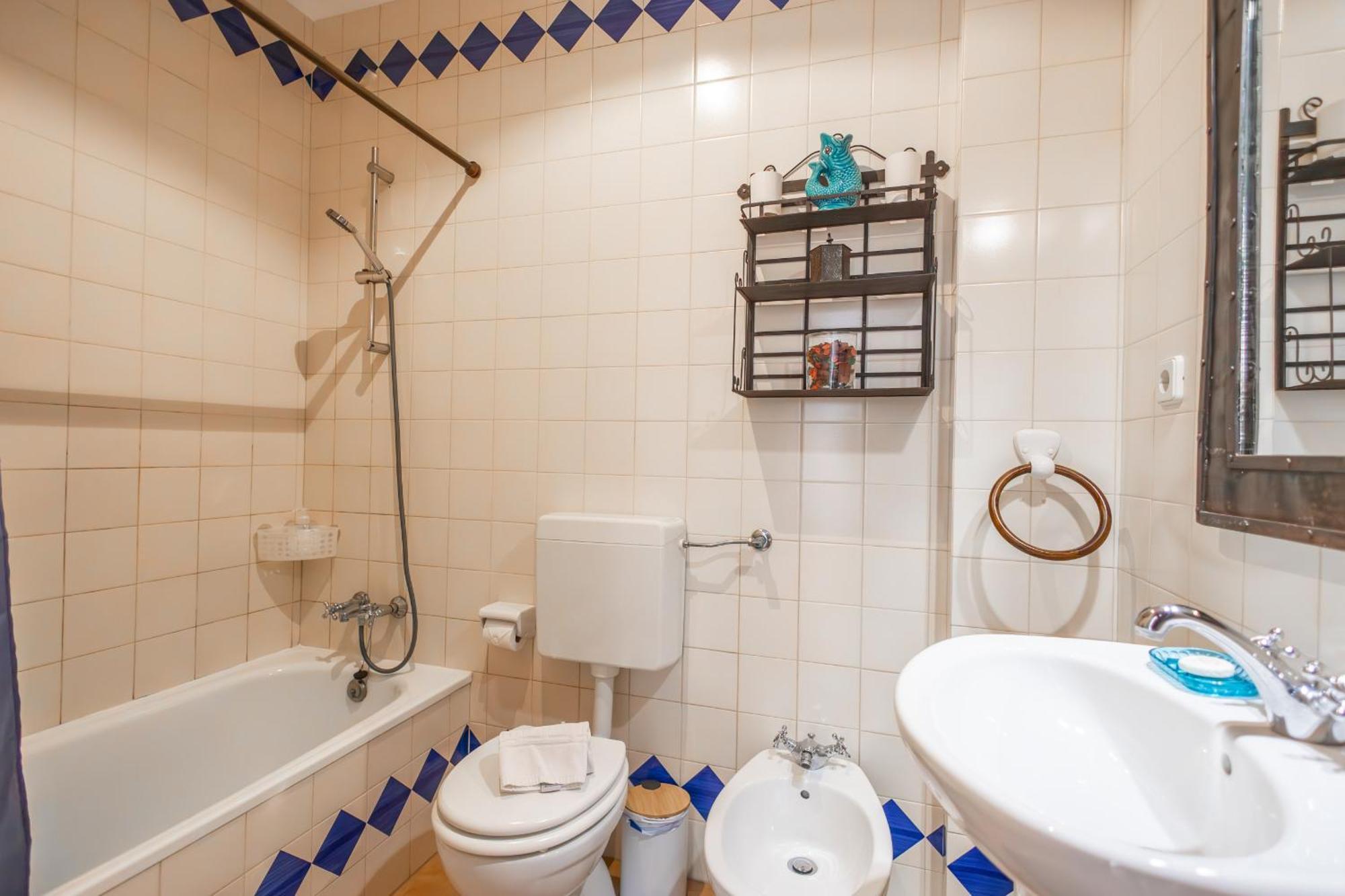 Concha Mar Com Vista Sobre A Baia Apartment Sao Martinho do Porto Ngoại thất bức ảnh
